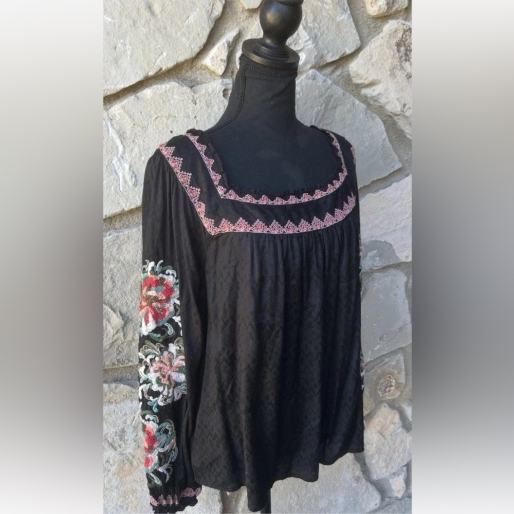 Sundance Embroidered Tunic Top Petite Large Black Floral Boho Long‎ Sleeve EC